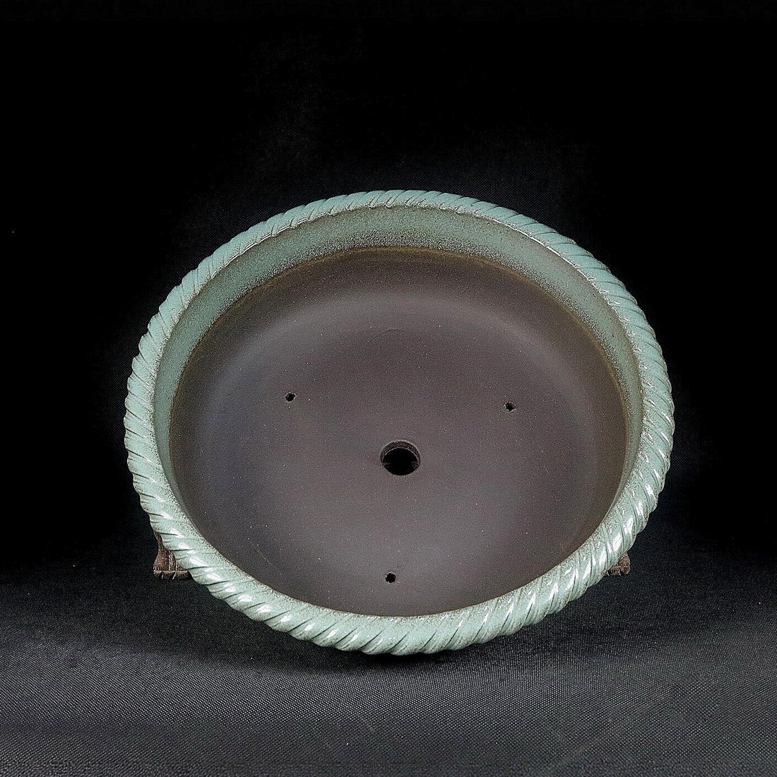 10.6 inch (27cm) Large Flared Round Green Glazed Bonsai Pot with Rope Twist Style Design Inner View