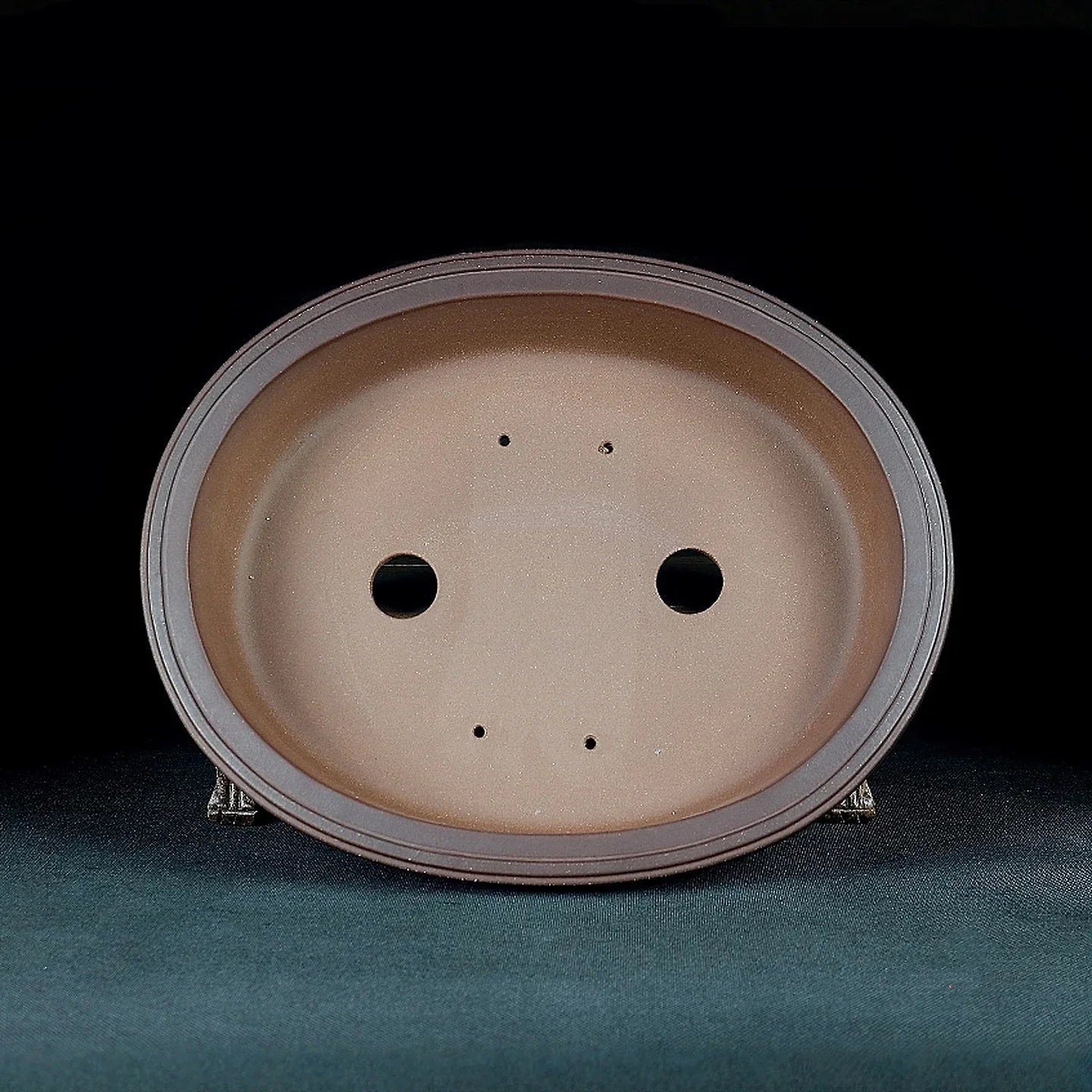 11.2 inch (28.5cm) Large Premium Oval Bonsai Pot with Decorative Studs Inner View