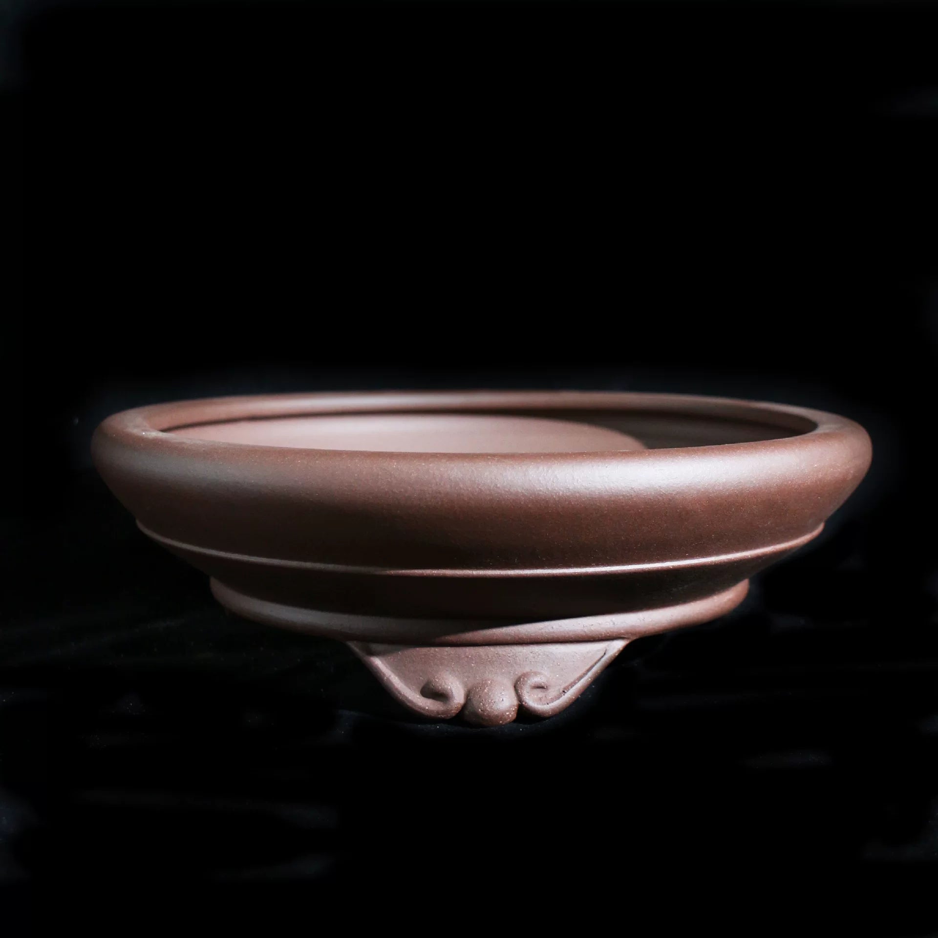 11 inch (28cm) Large Round Flared Traditional Unglazed Bonsai Pot Corner View