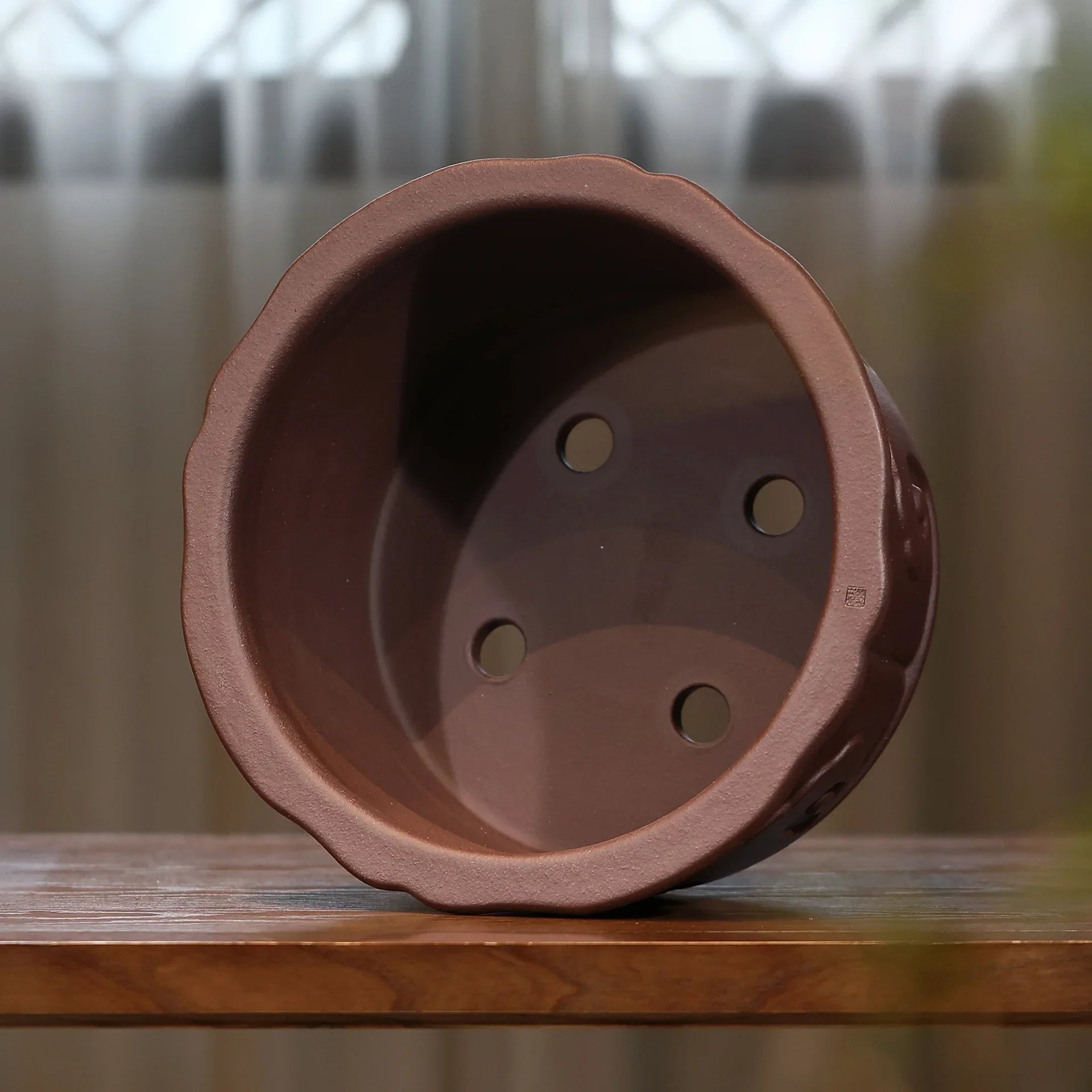 12" (30.5cm) Large Premium Round Deep Bonsai Pot Inner View