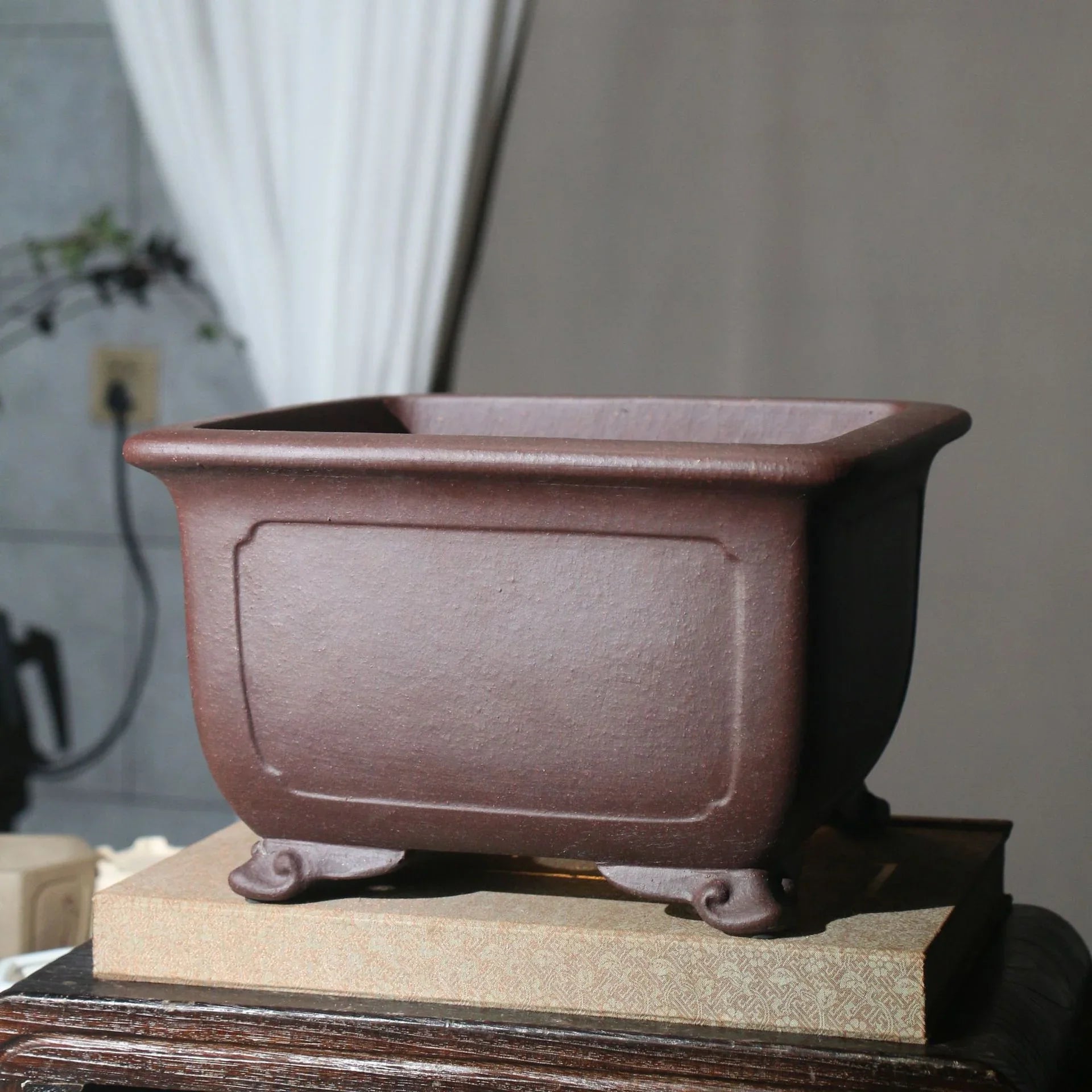 12" (30.5cm) Large Square Handcrafted Premium Bonsai Pot Corner View