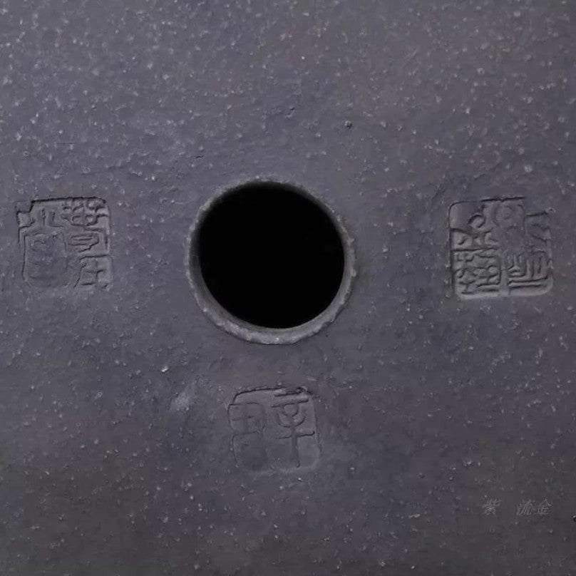13.6 inch (34.7cm) Large Scalloped Lotus-Shaped Unglazed Bonsai Pot Bottom View Close Shot