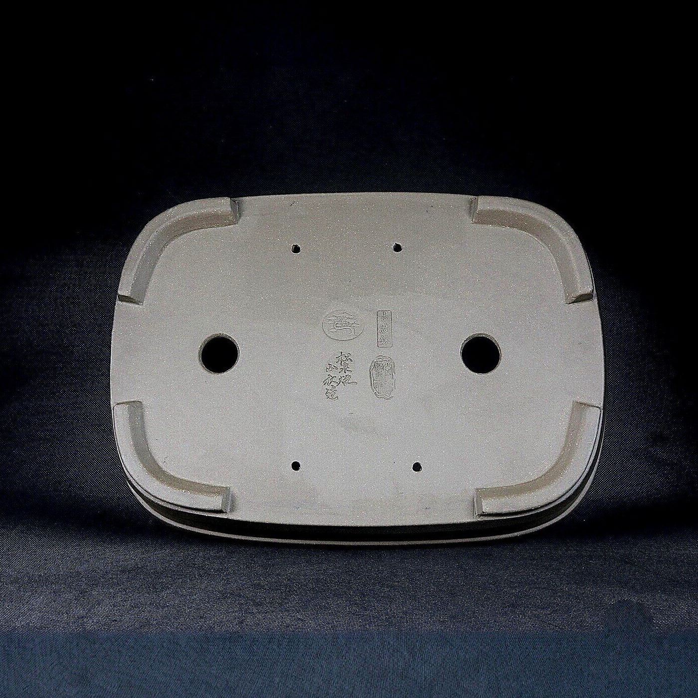 13.9 inch (35.5cm) Large Rounded Corner Rectangular Bonsai Pot in Layered Sandwich Form Bottom View