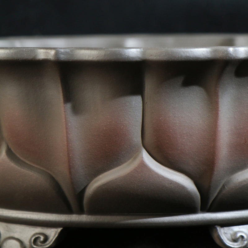 13 inch (33cm) Large Lotus-Style Scalloped Oval Gradient Finish Unglazed Bonsai Pot Close Shot