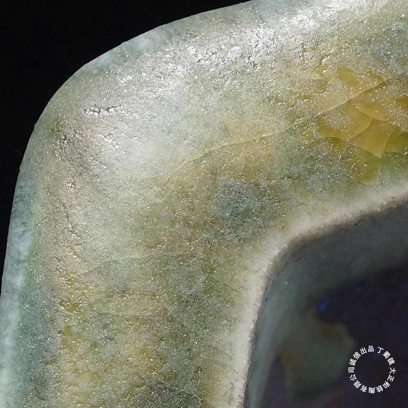 14.9 inch (38cm) Large Rectangle Flowing Green Glaze Corner Cut Bonsai Pot Rim Close Shot