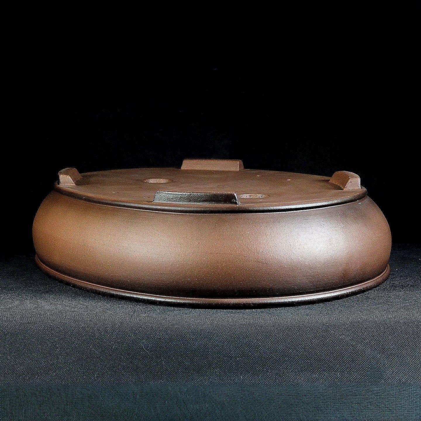 15.7 inch (40cm) Large Oval Premium Dual Brown Tone Traditional Bonsai Pot Bottom View