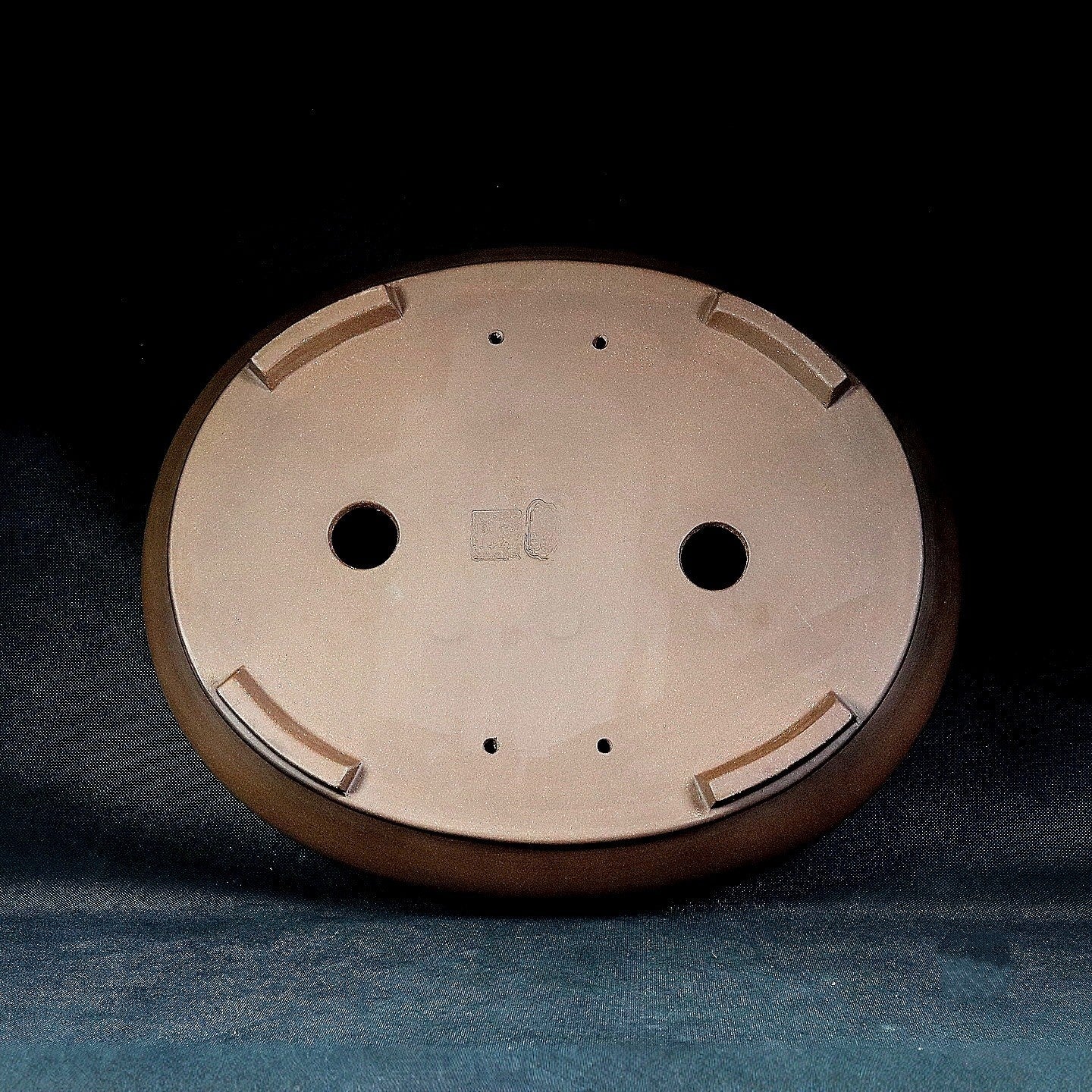 15.7 inch (40cm) Large Oval Premium Dual Brown Tone Traditional Bonsai Pot Bottom View