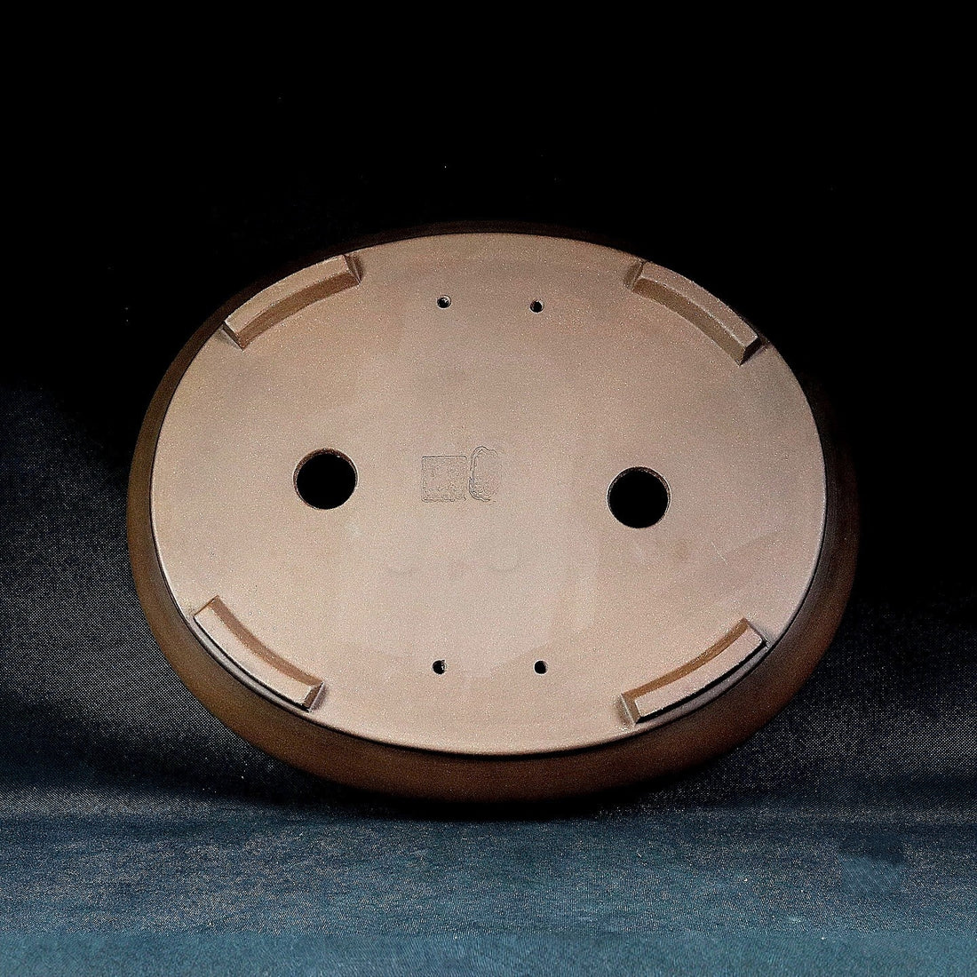 15.7 inch (40cm) Large Oval Premium Dual Brown Tone Traditional Bonsai Pot Bottom View