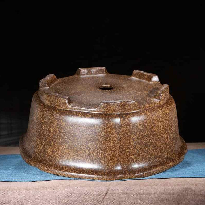 17.7 inch (45cm) Large Hexagonal/Scalloped Round Speckled Finish Bonsai Pot Bottom View