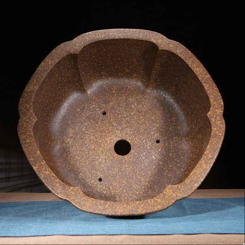 17.7 inch (45cm) Large Hexagonal/Scalloped Round Speckled Finish Bonsai Pot Inner View
