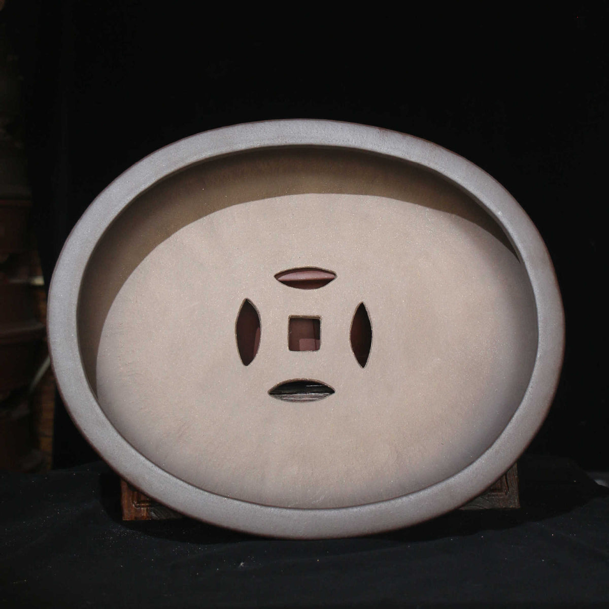 20.8" (53cm) Extra Large Premium Oval Drum Bonsai Pot w Raised Feet & Rivets Inner View