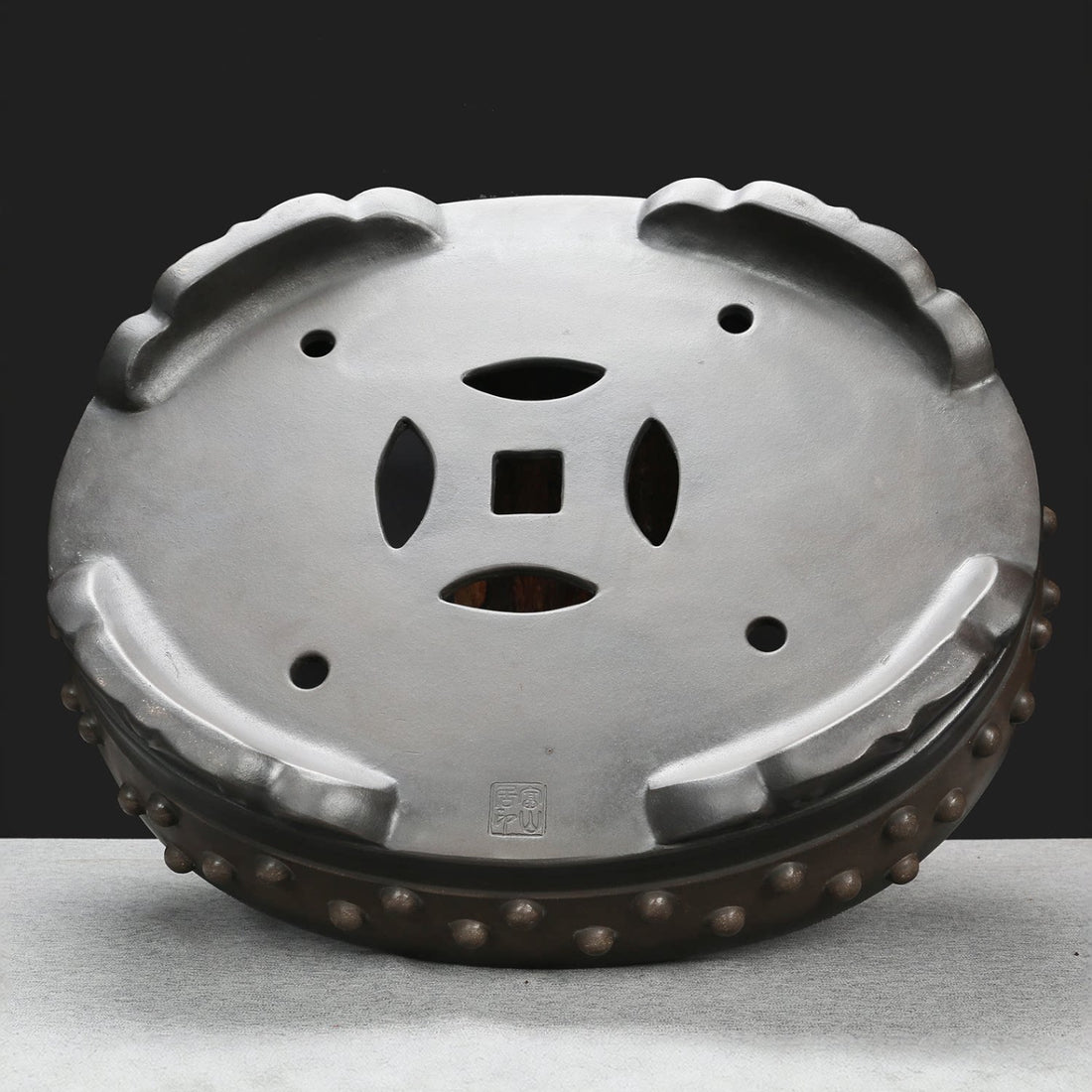 20.8 inch (53cm) Extra Large Oval Studded Black-Brown Dual Tone Unglazed Bonsai Pot Bottom View