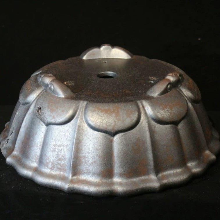 20 inch (51cm) Extra Large Lotus-Shaped Wood-Fired Eroded Stone-Like Textured Bonsai Pot Bottom VIew