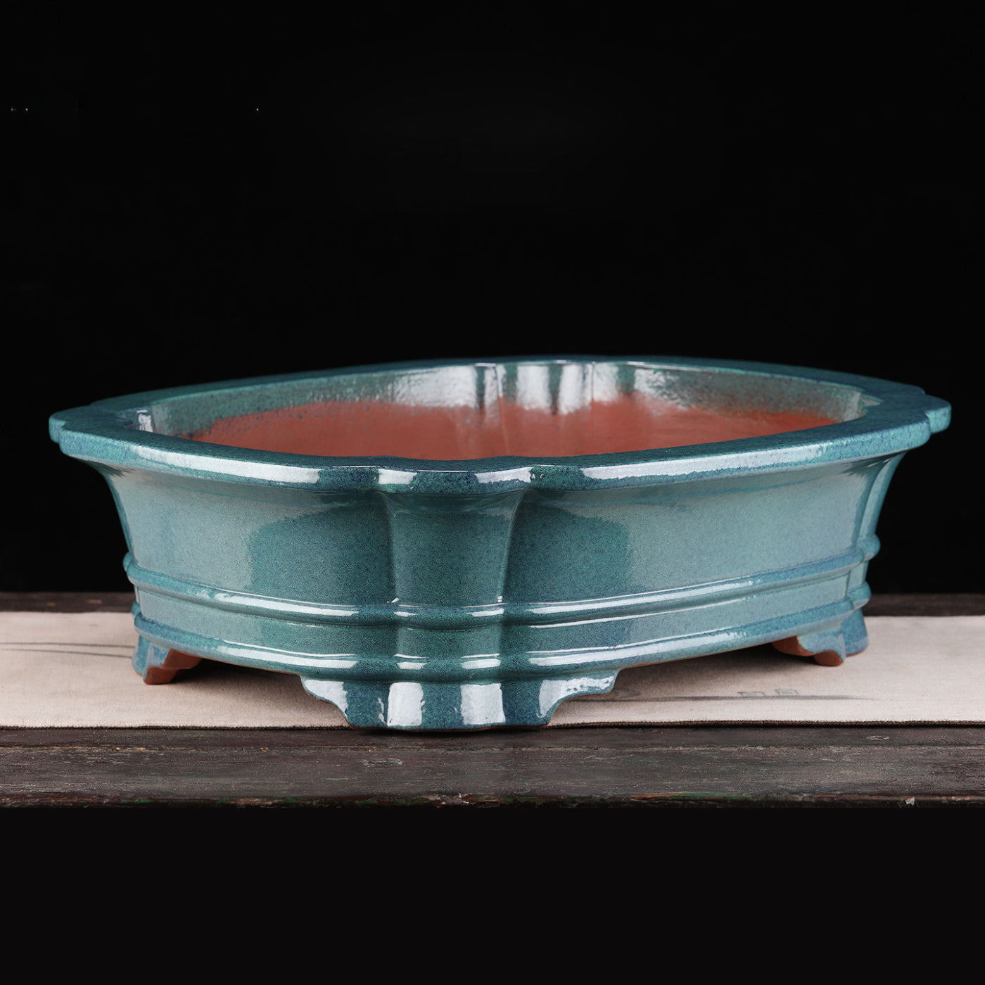 20 inch (51cm) Extra Large Scalloped Corner Flared Rectangular Blue Glazed Bonsai Pot Corner View