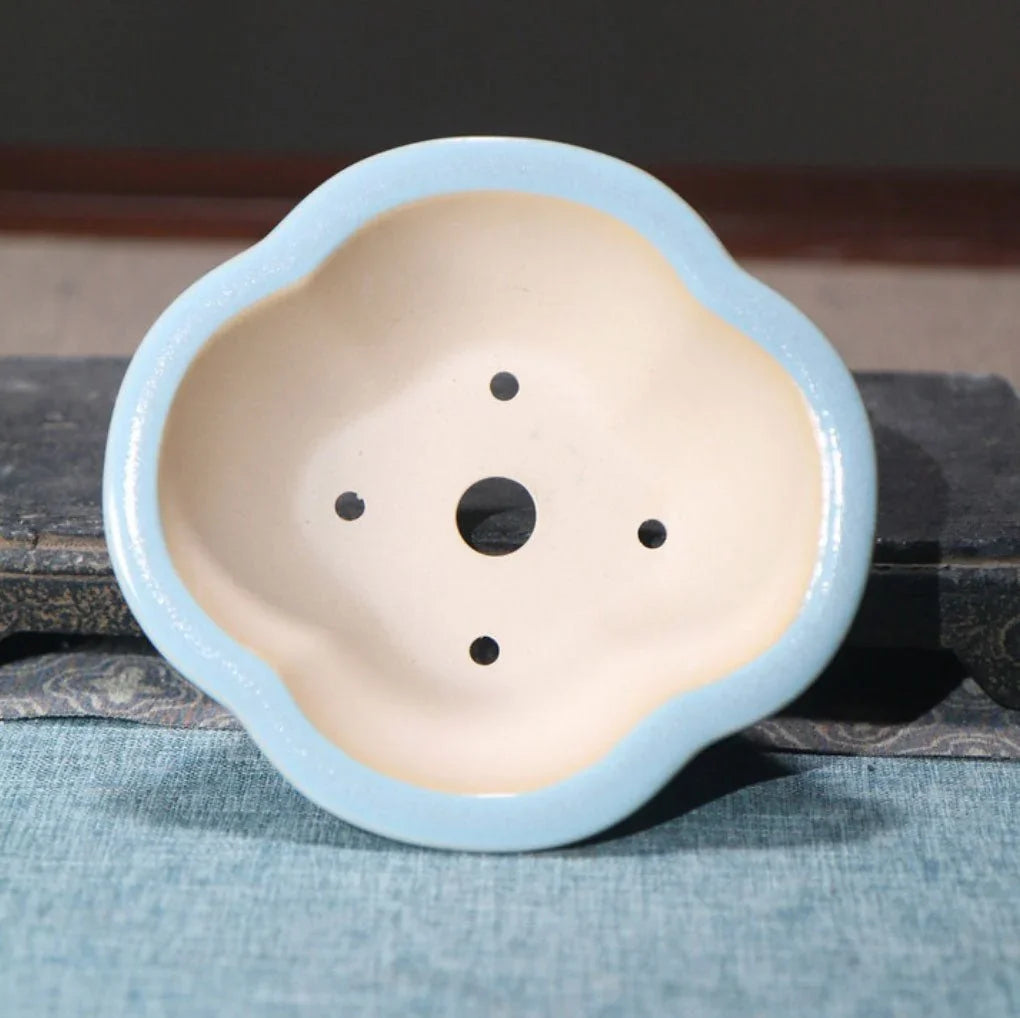 5.3" (13.5cm) Small Lotus Shaped Glazed Bonsai Pots Inner View