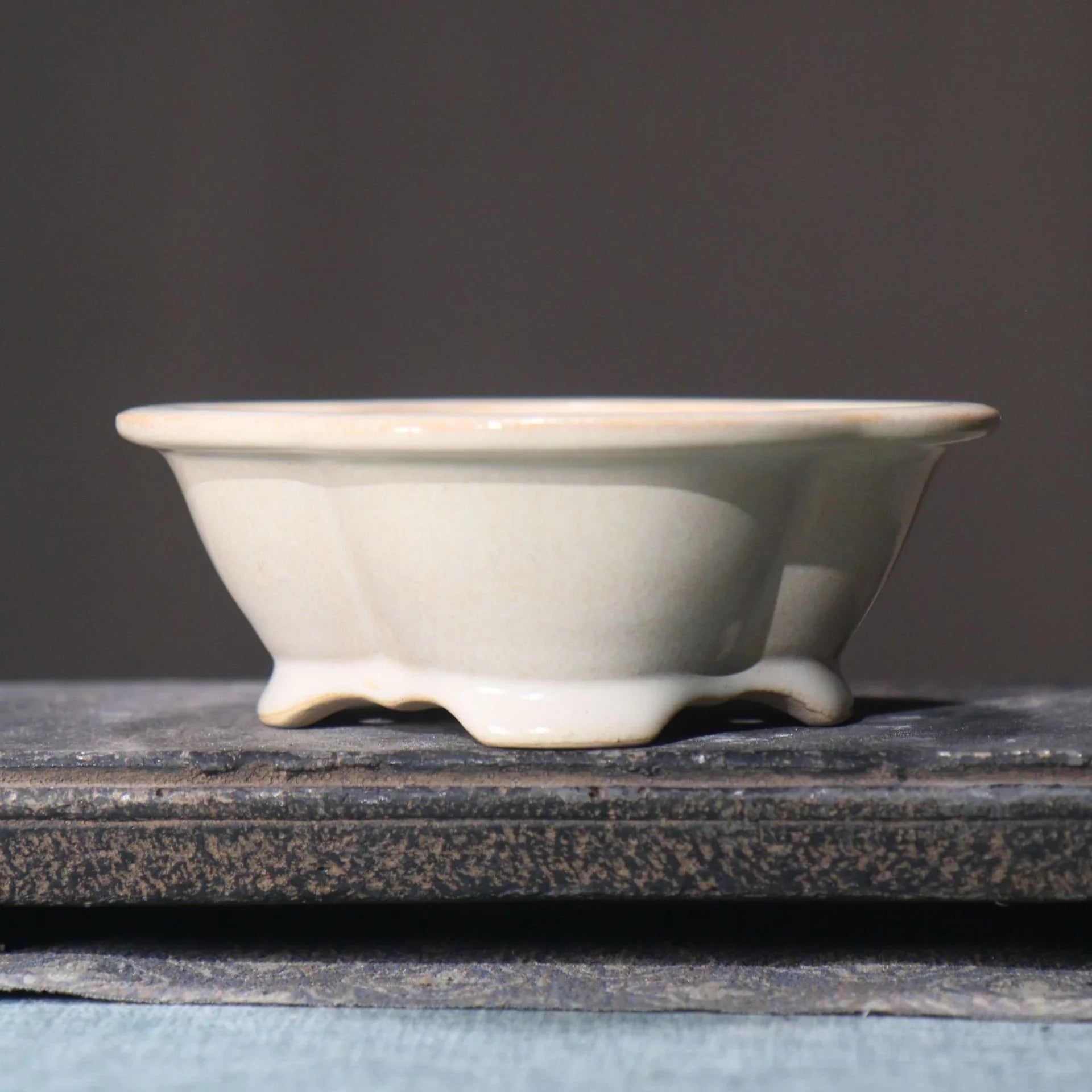 5.3" (13.5cm) Small Lotus Shaped Glazed Bonsai Pots White Color