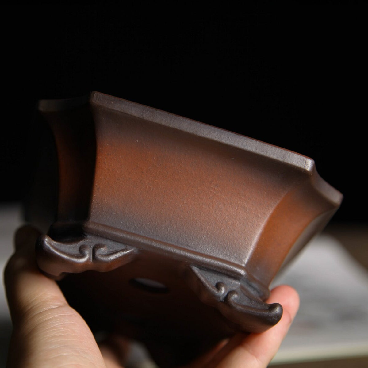 5.7 inch (14.5cm) Small Flared Corner-Cut Rectangular Gradient Finish Bonsai Pot w Cloud Feet Side View