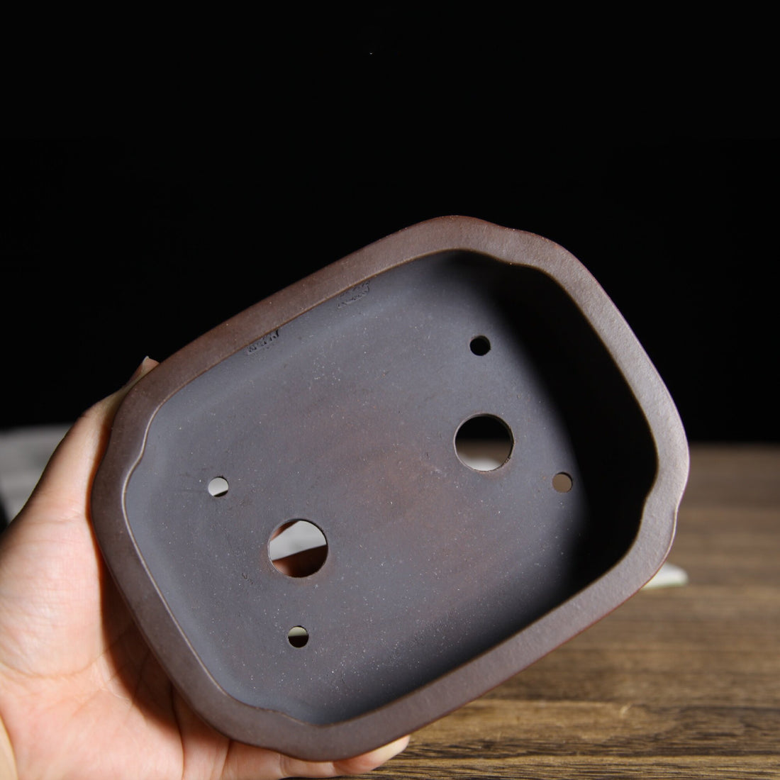 5.7 inch (14.6cm) Small Rectangular Indented Corner Cloud Feet Premium Bonsai Pot Inner View