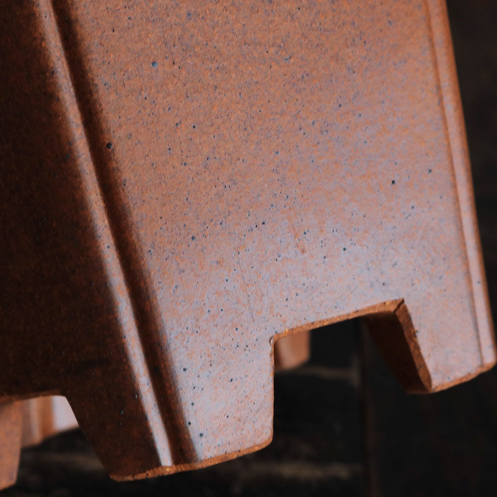 6.3 inch (16cm) Deep Hexagonal Speckled Finish Premium Semi Cascade Bonsai Pot Bottom Close Shot