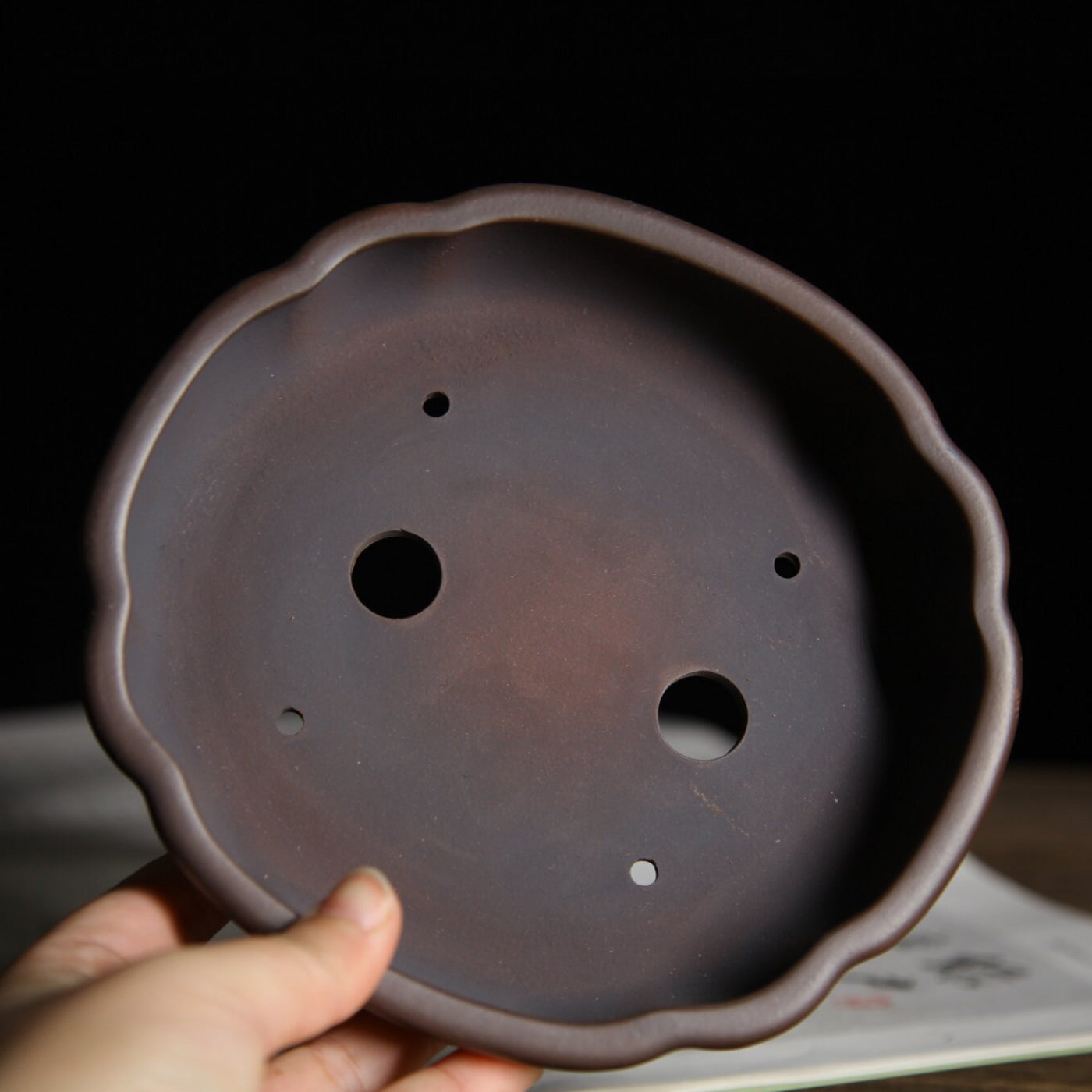 6.3 inch (16cm) Small Scalloped Oval Gradient Finish Unglazed Wood-Fired Premium Bonsai Pot Inside View