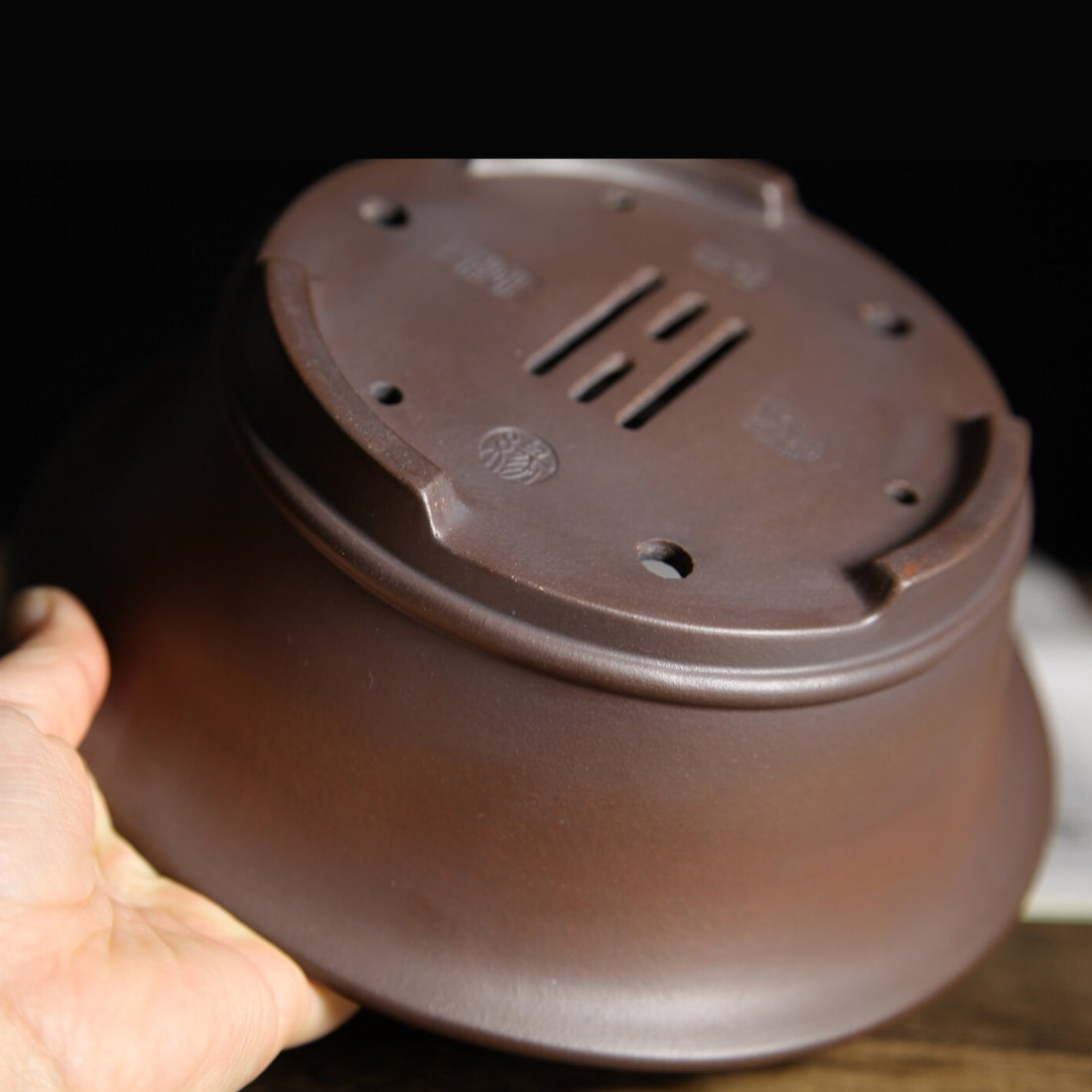 6.8 inch (17.3cm) Flared Round Gradient Finish Unglazed Deep Bonsai Pot Bottom View