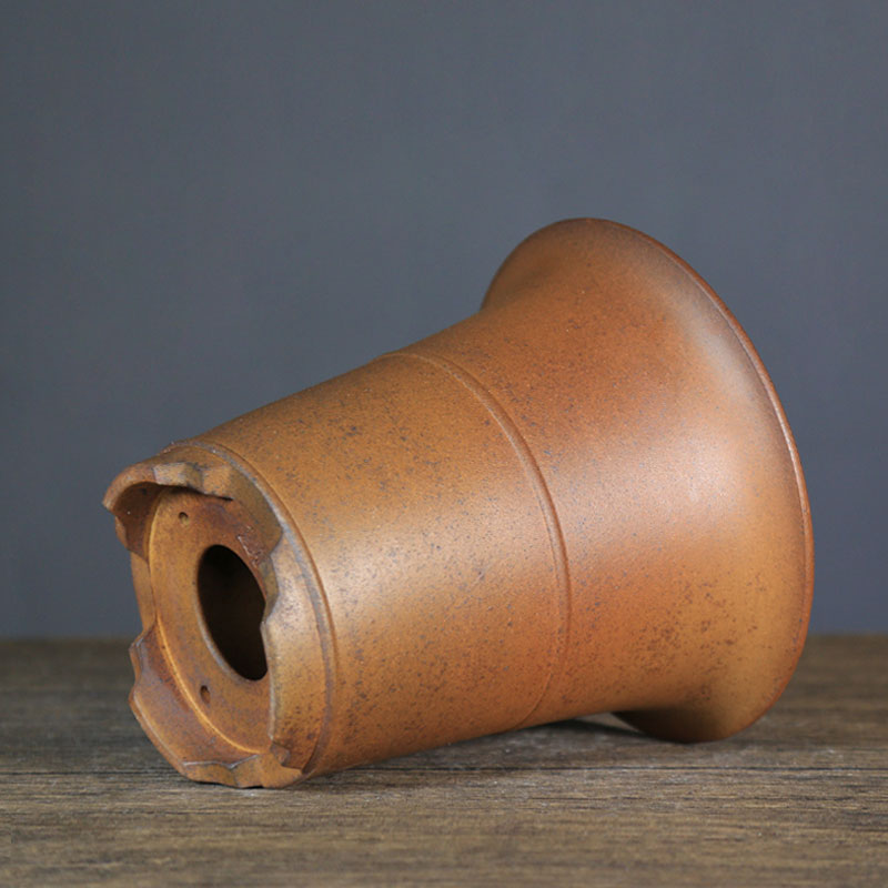 6.8 inch (17.5cm) Deep Round Flared Premium Cascade/Semi Cascade Bonsai Pot Bottom View