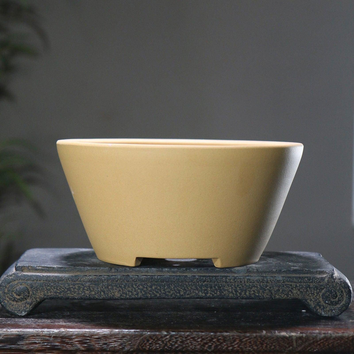 7.4" Round Premium Quality Classic Pots - Potscape
