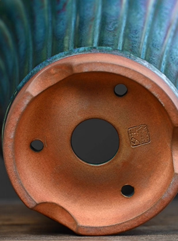 7.4 inch (19cm) Deep Round Exclusive Glazed Cascade Bonsai Pot w Vertical Ridges Bottom View