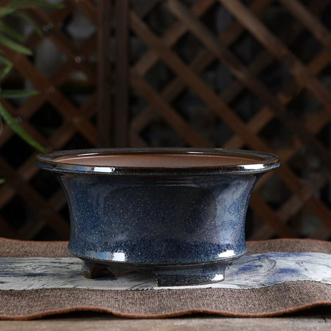 7.4 inch (19cm) Round Multi-Tone Blue Glazed Semi Cascade Bonsai Pot