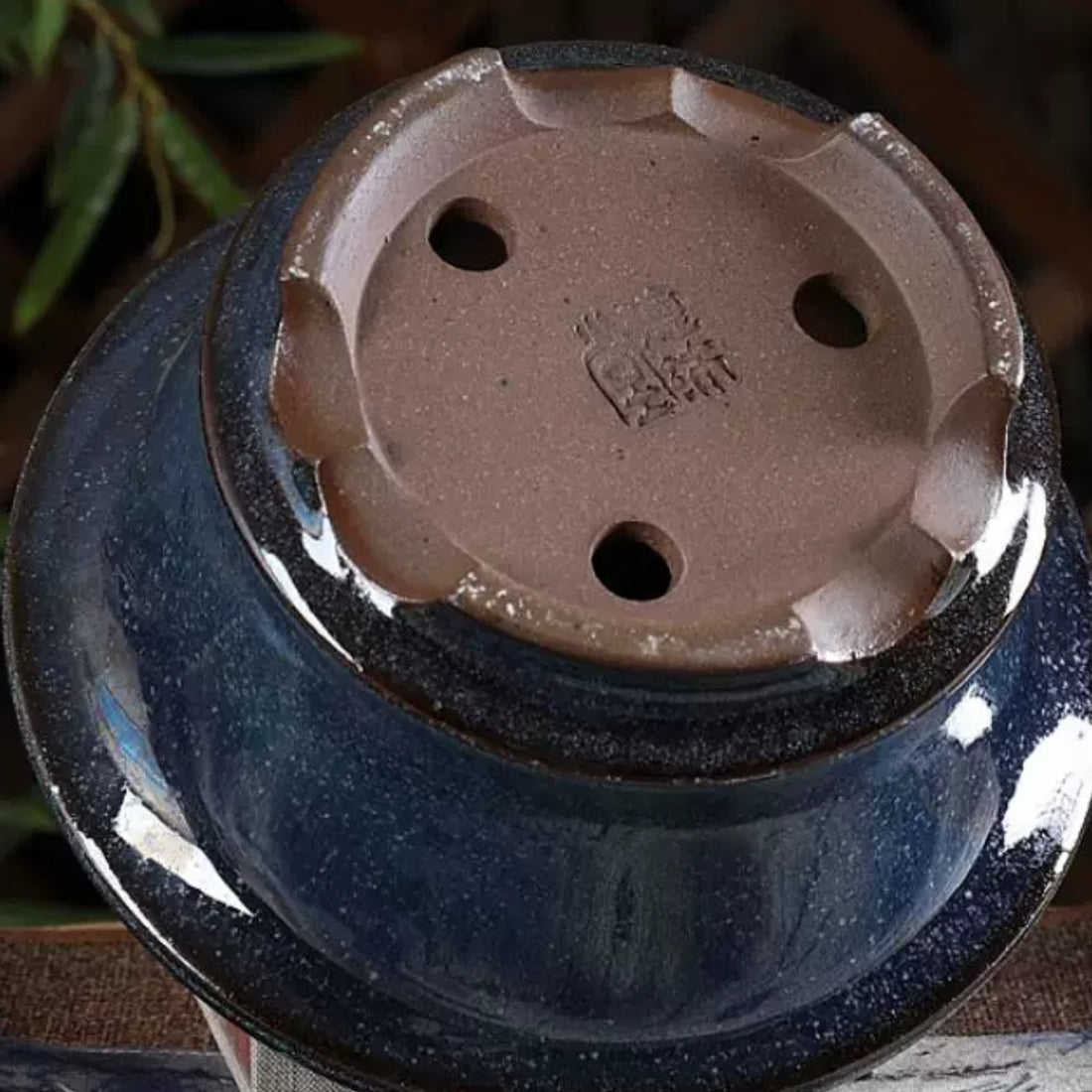7.4 inch (19cm) Round Multi-Tone Blue Glazed Semi Cascade Bonsai Pot Bottom View