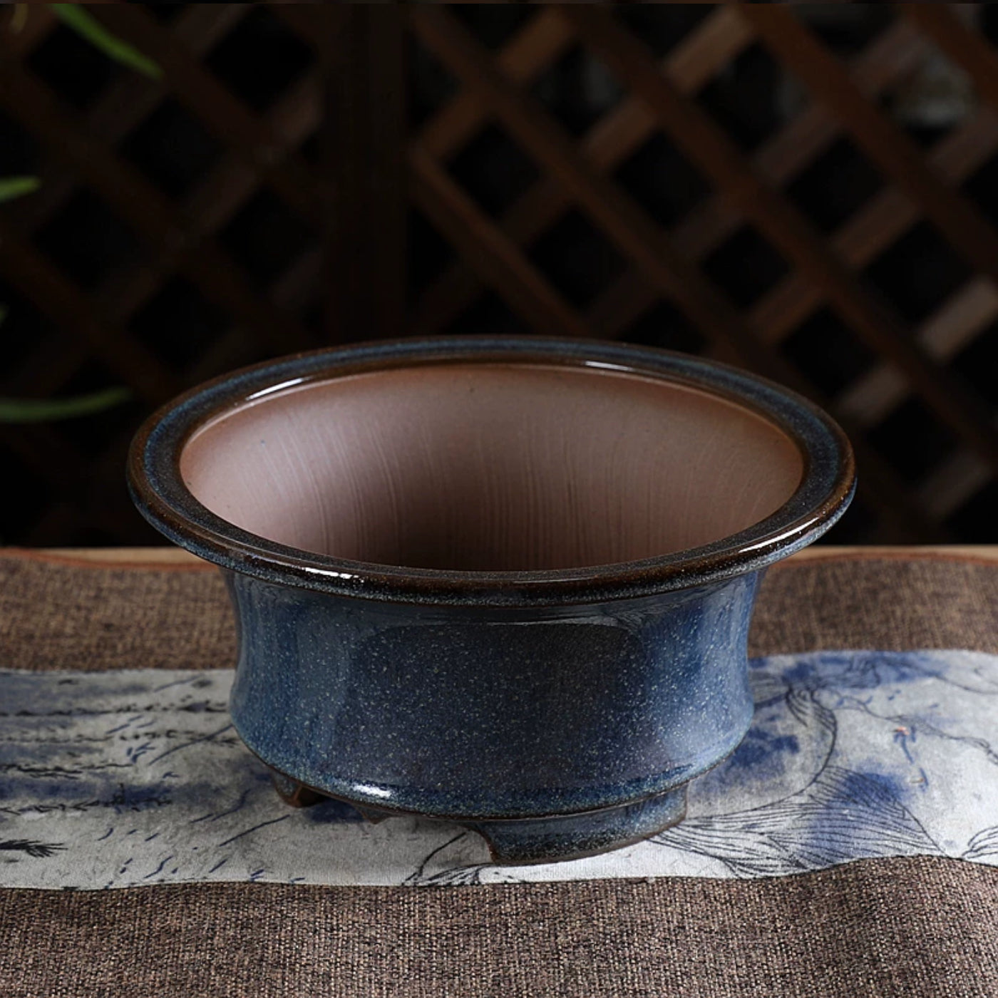 7.4 inch (19cm) Round Multi-Tone Blue Glazed Semi Cascade Bonsai Pot Top View
