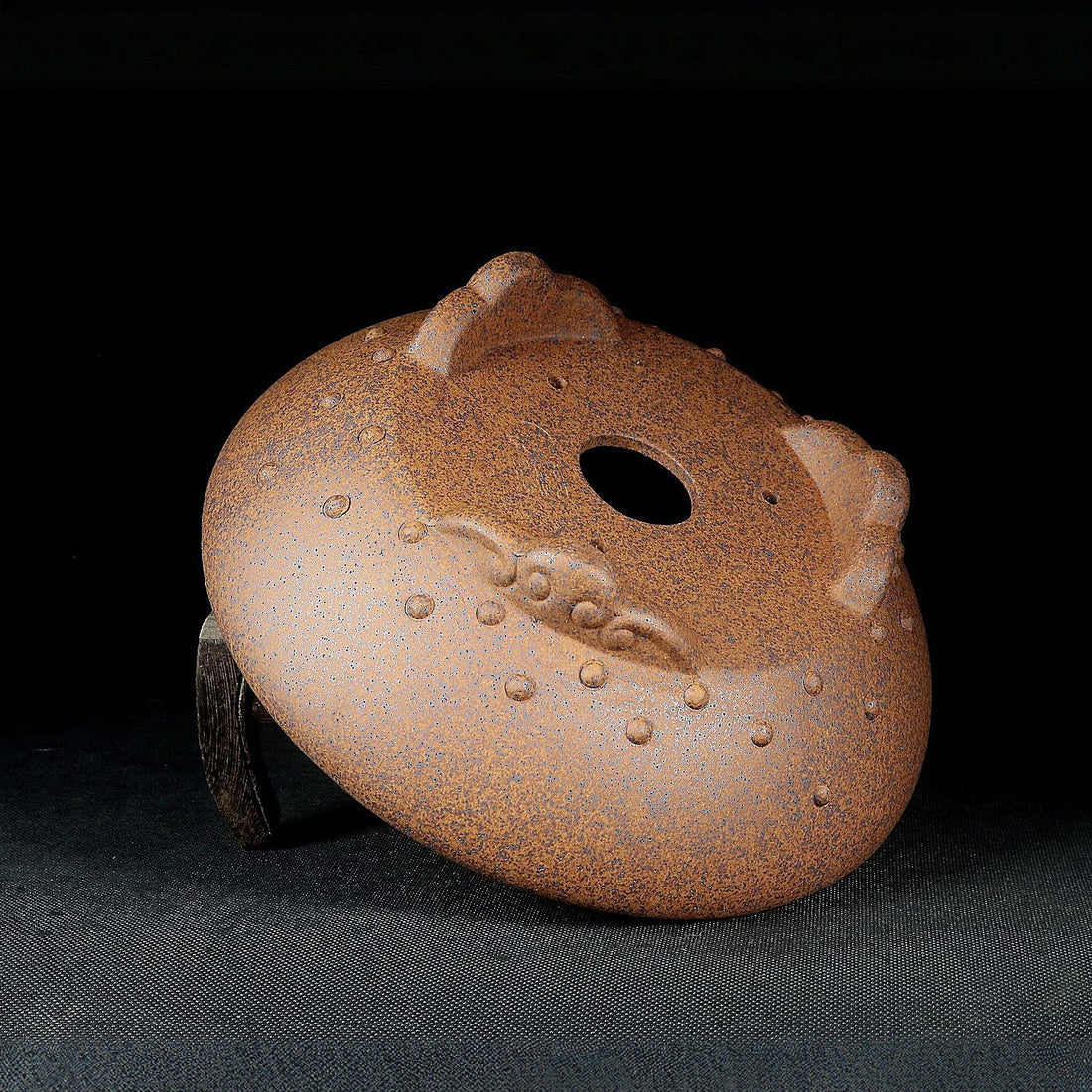 7.6 inch (19.5cm) Medium-Sized Round Speckled Finish Drum Bonsai Pot Bottom View