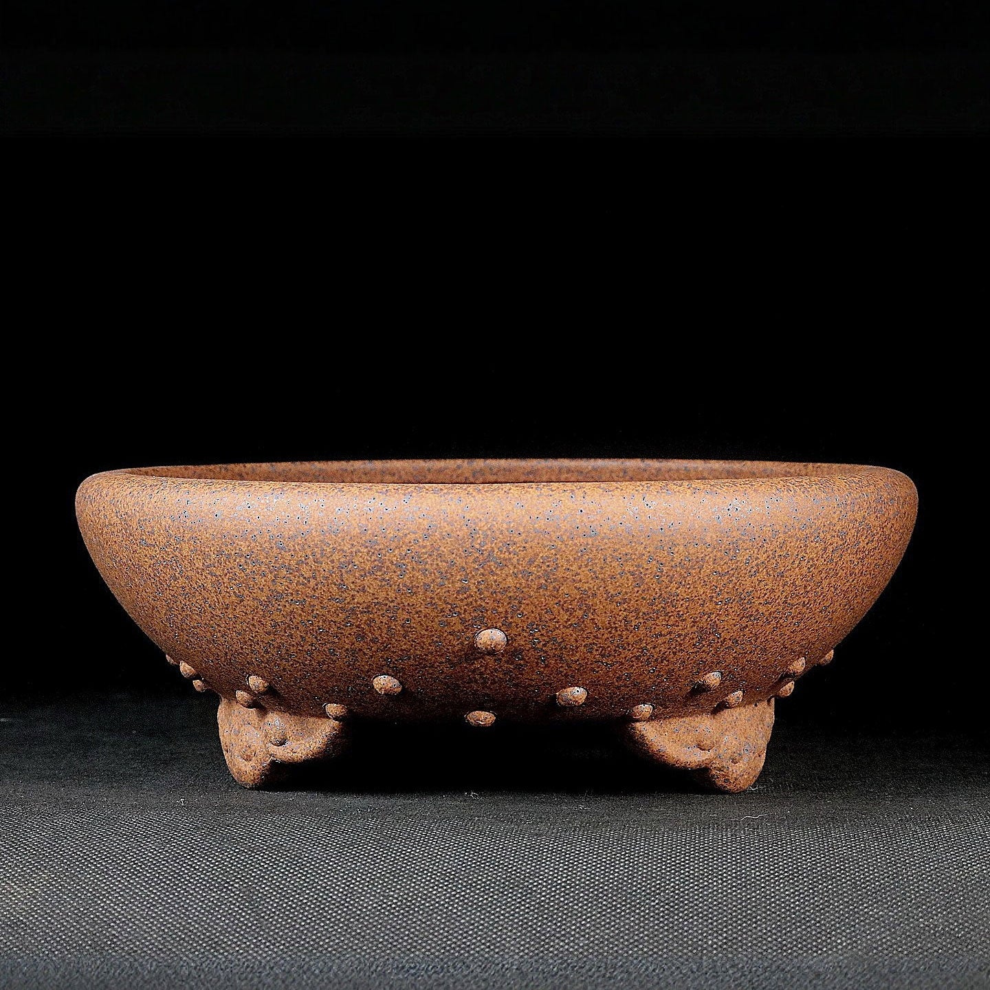 7.6 inch (19.5cm) Medium-Sized Round Speckled Finish Drum Bonsai Pot Corner View