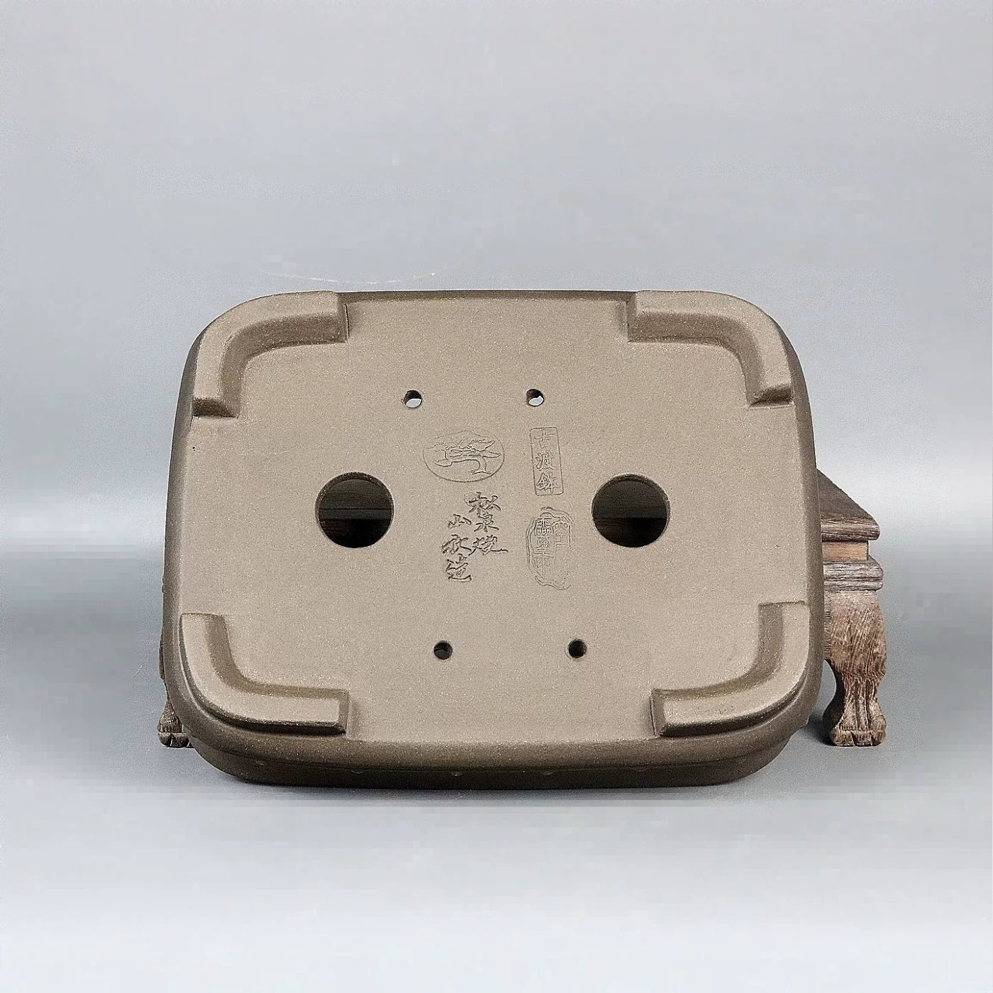 8.4 inch (21.5cm) Medium-Sized Tapered Rectangular Studded Unglazed Bonsai Pot Bottom View
