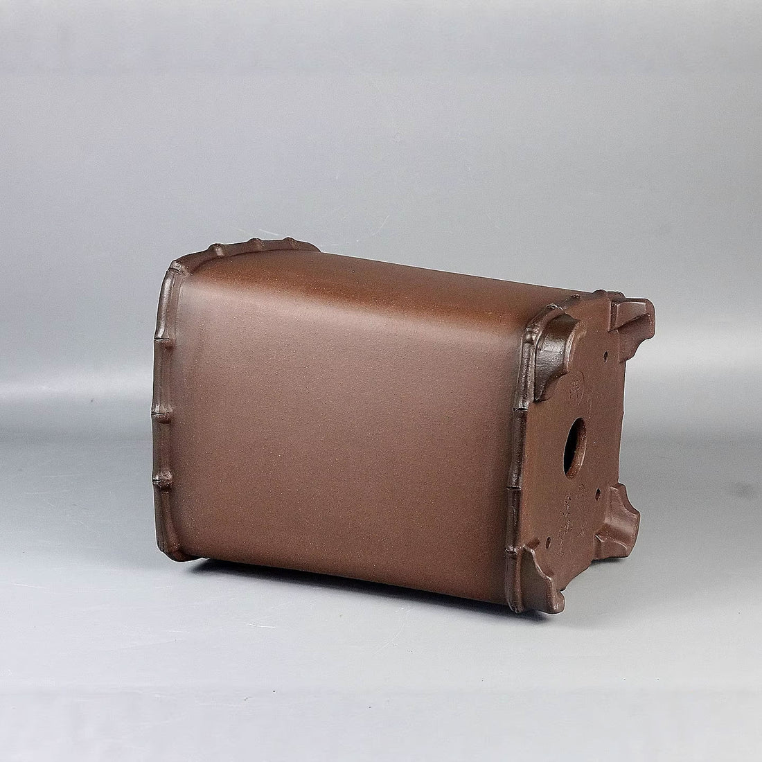 8.6 inch (22cm) Deep Square Cascade Bonsai Pot w Bamboo-Style Rim and Base Bottom Side View