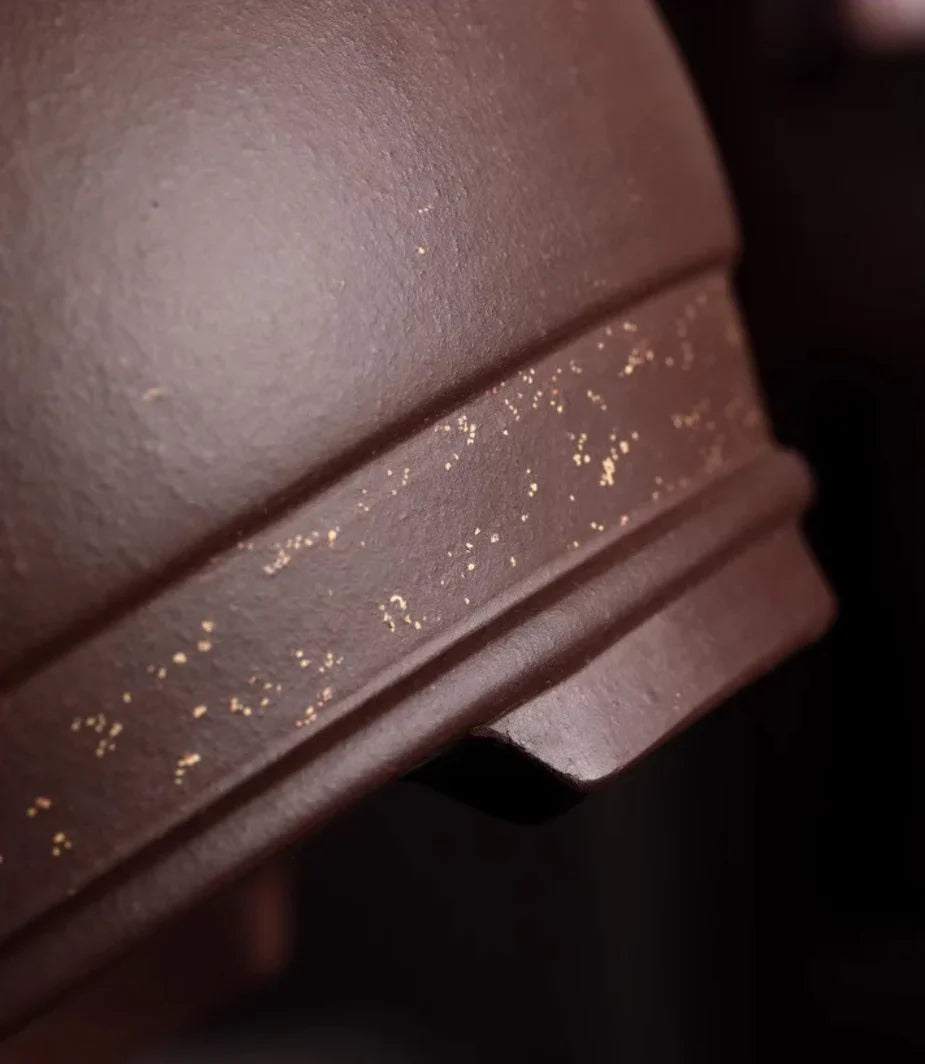 8.6 inch (22cm) Round Premium Bonsai Pot w Gold Dust-Like Accent Bottom View Close Shot