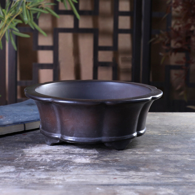 9.1 inch (23.3cm) Flared Lobed Round Black-Brown Gradient Unglazed Bonsai Pot
