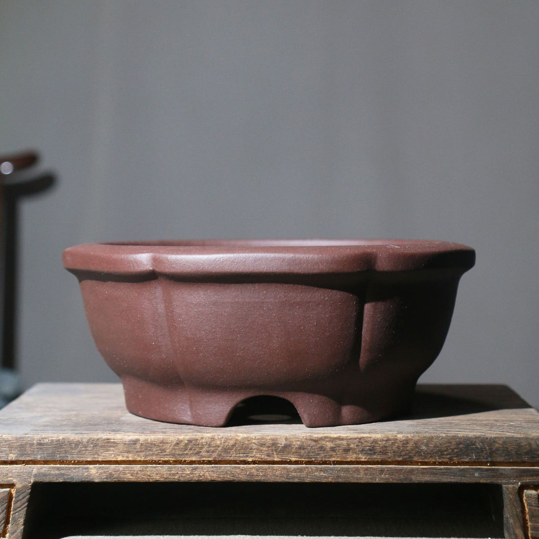 9.4 inch (24cm) Medium-Sized Round Premium Bonsai Pot w Scalloped Walls