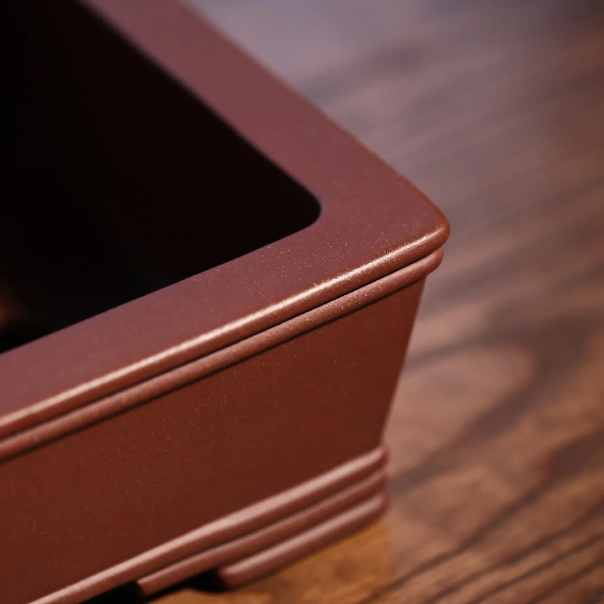 9.4 inch (24cm) Rectangular Premium Bonsai Pot w Elegant Linear Design Corner View