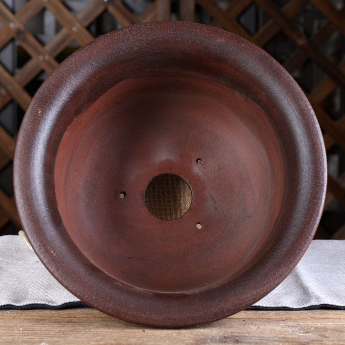 9.4 inch (24cm) Wide 5.1 inch (13cm) Deep Round Unglazed Semi Cascade Bonsai Pot w Flared Rim Inside View