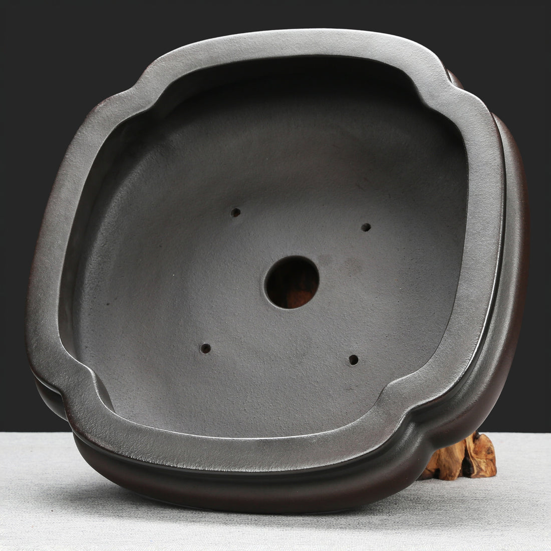 9.6 inch (24.5cm) Indented Corner Square Antique-Style Unglazed Bonsai Pot Inner View