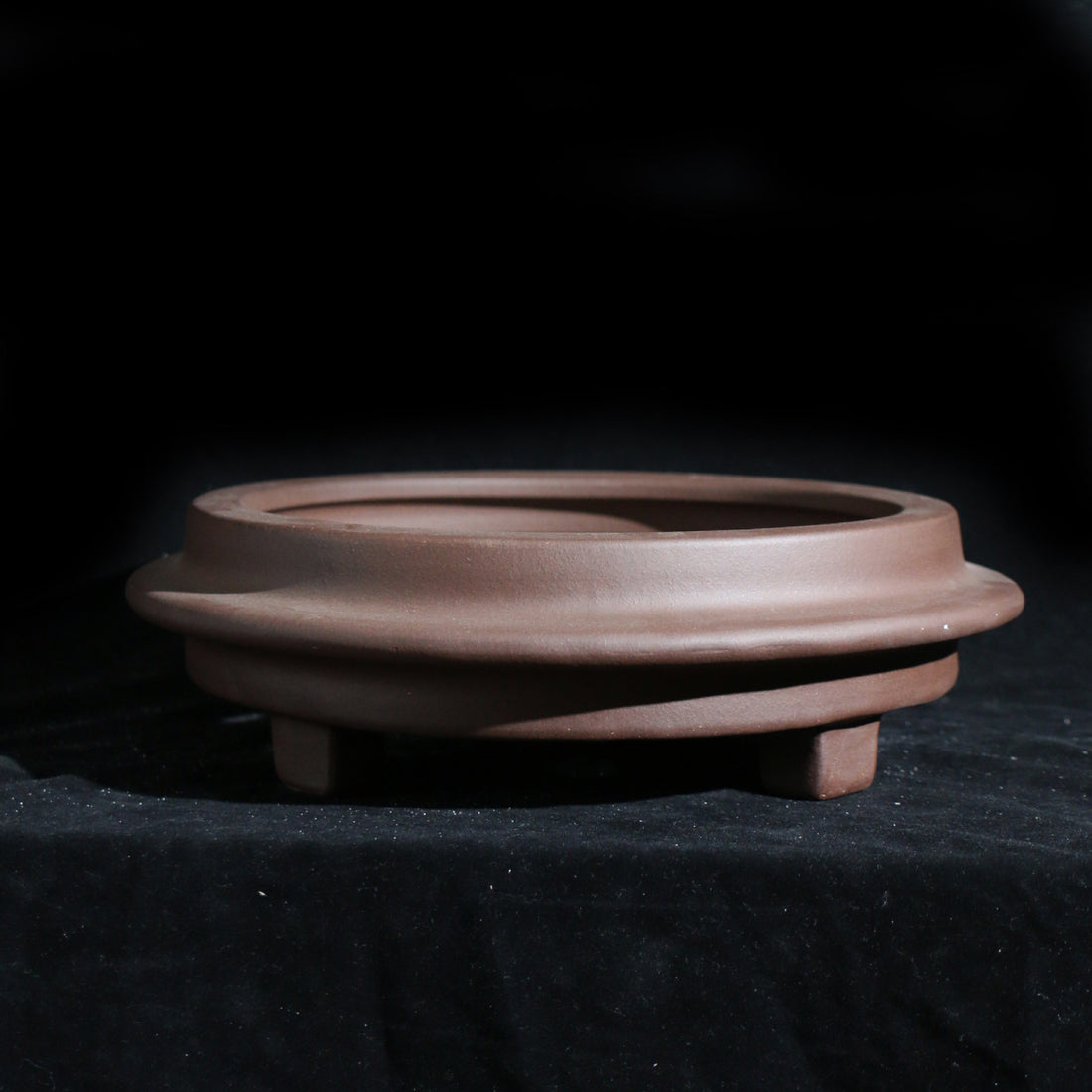 9.8 inch (25cm) Round Unglazed Shallow Bonsai Pot with Encircling Mid-Body Raised Band