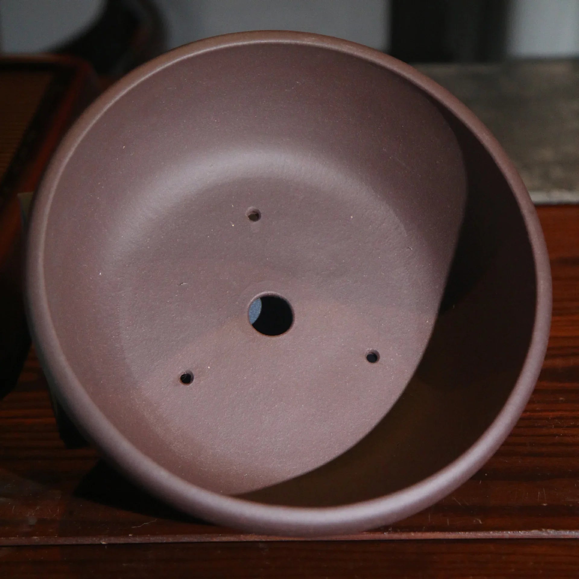 9 inch (23cm) Round Premium Bonsai Pot w Speckled Finish Inner View